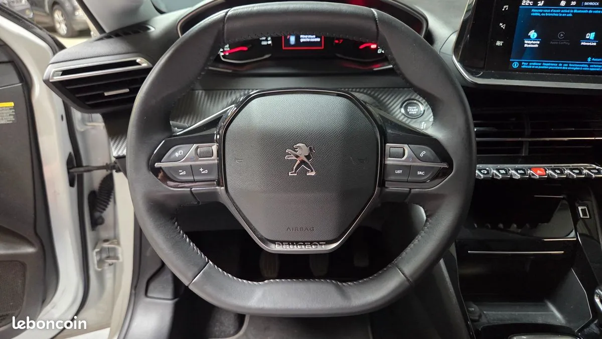 Peugeot 208 2021 photo 4
