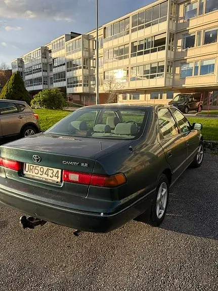 Toyota Camry 1998 photo 2
