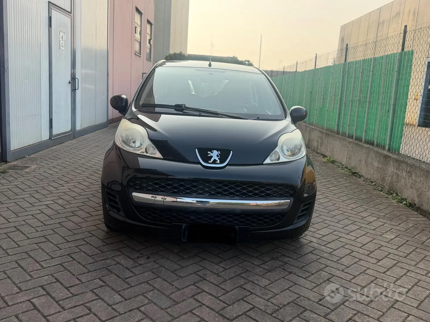 Peugeot 107 2010 photo 2