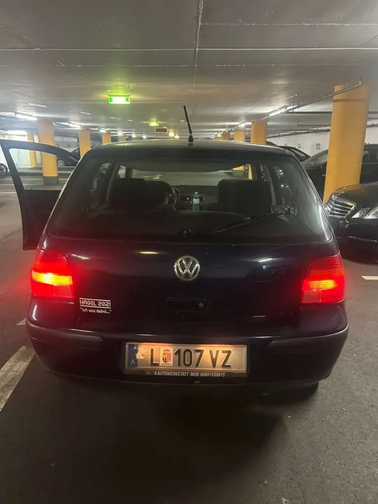 Volkswagen Golf 2002 photo 3