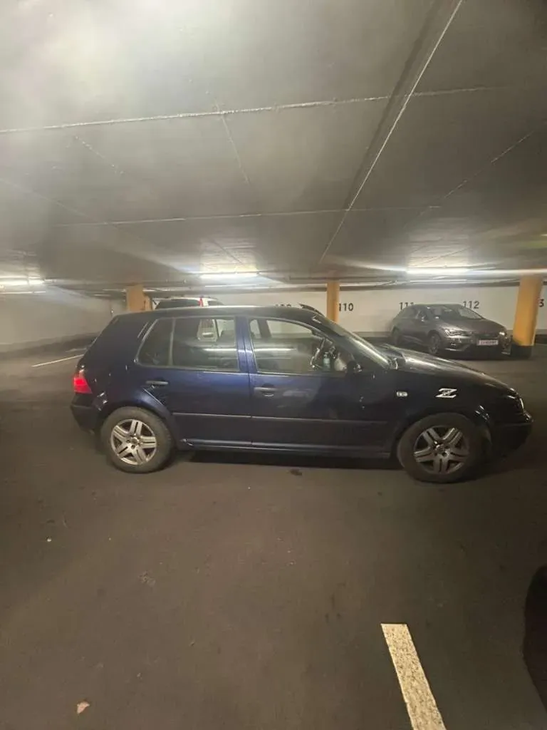 Volkswagen Golf 2002 photo 2