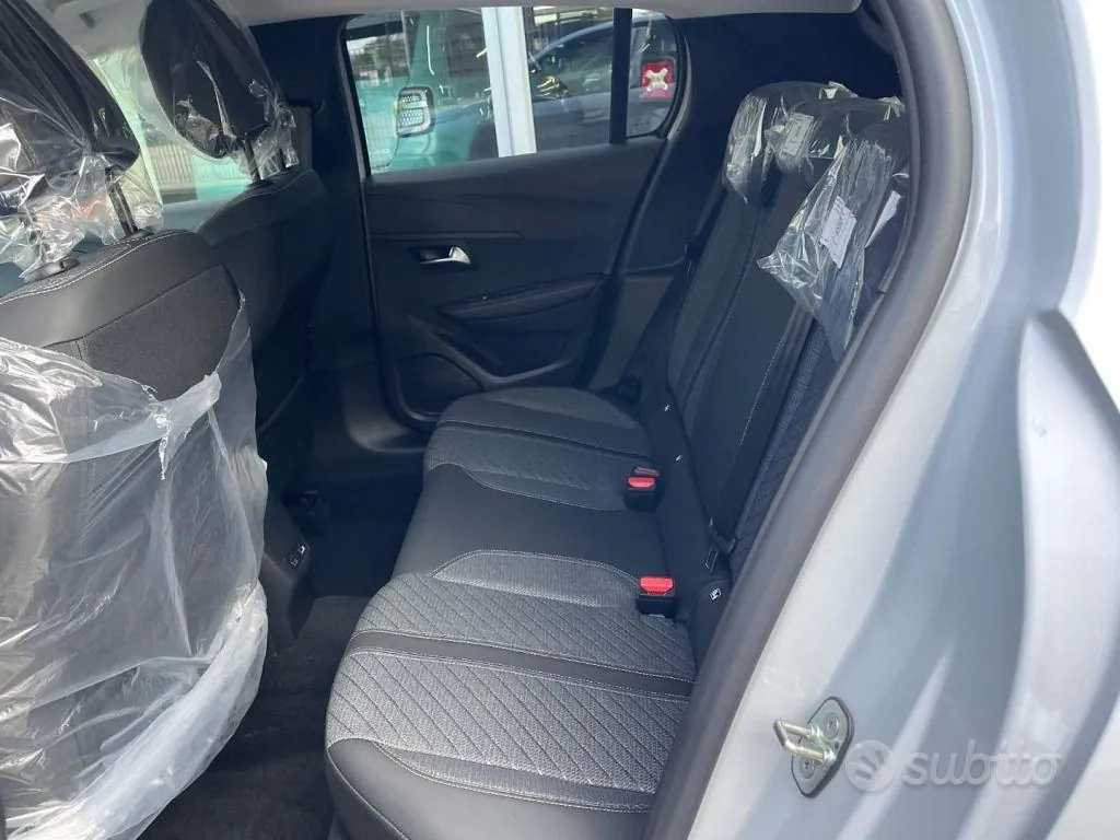 Peugeot 208 2026 photo 5