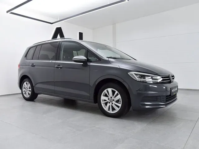 Volkswagen Touran 2022 photo 4