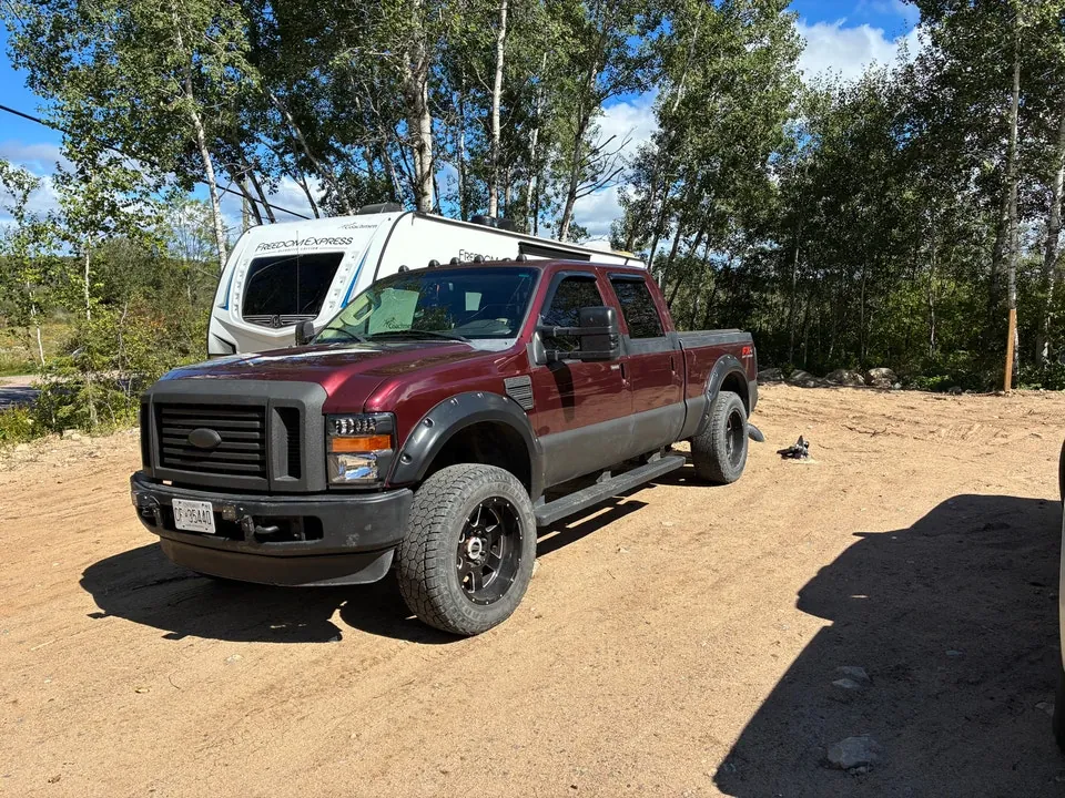 Ford F250 2010 photo 2