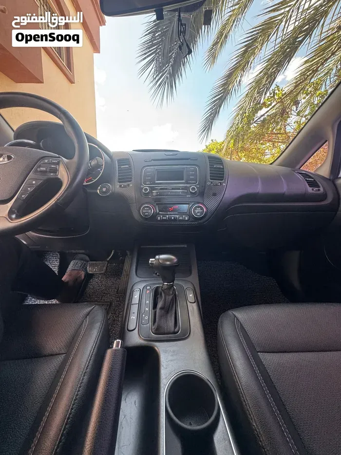 Kia K3 2015 photo 4