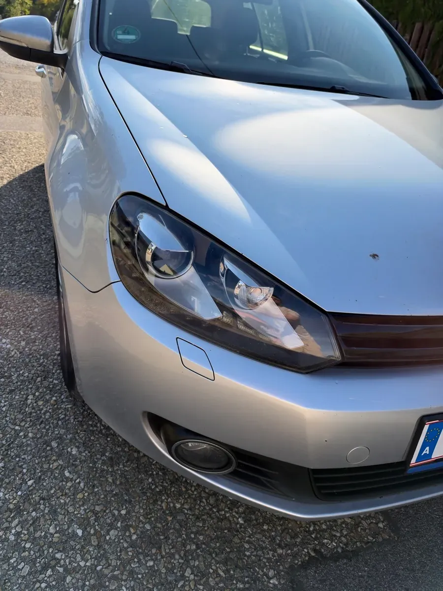 Volkswagen Golf 2011 photo 2