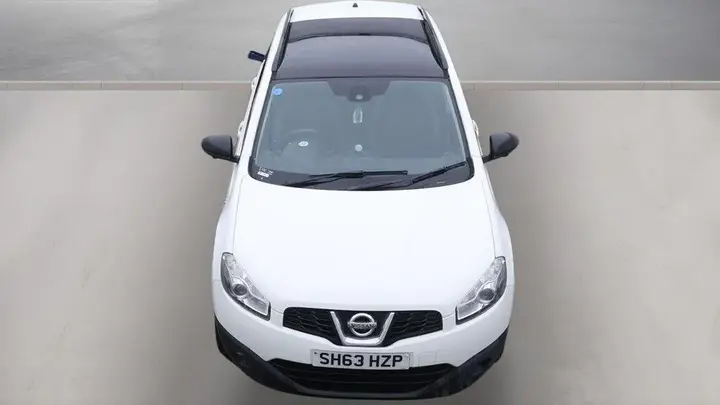 Nissan Qashqai 2013 photo 2