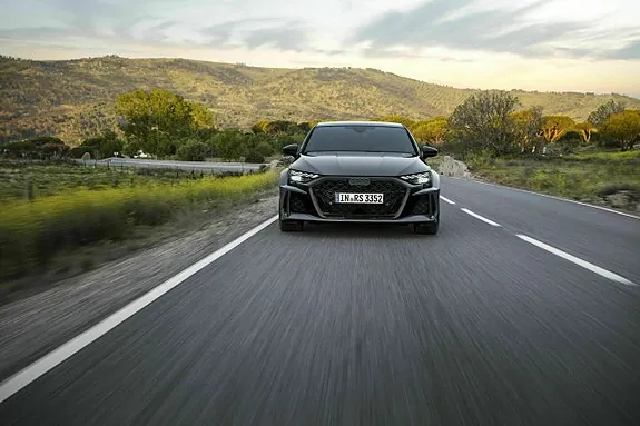Audi Rs3 2025 photo 5