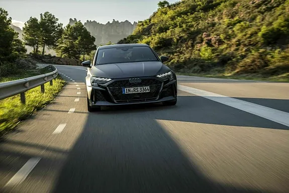 Audi Rs3 2025 photo 4