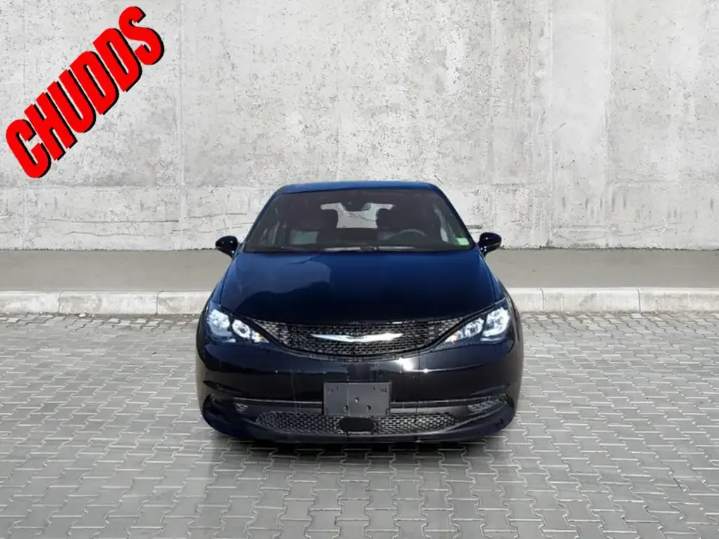 Chrysler Grand Caravan 2025 photo 2