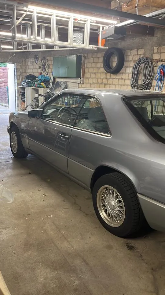 Mercedes-Benz 230Ce