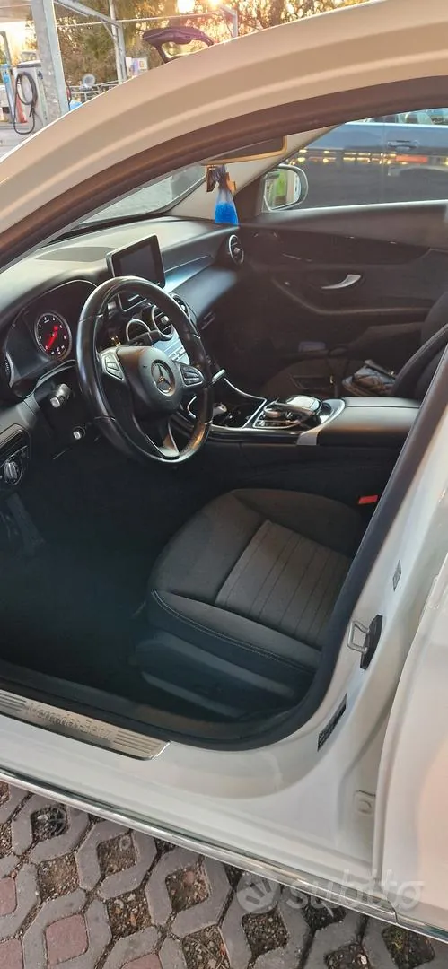 Mercedes-Benz C200D 2016 photo 2