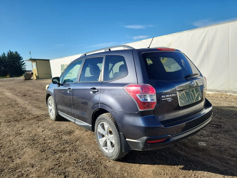 Subaru Forester 2014 photo 2