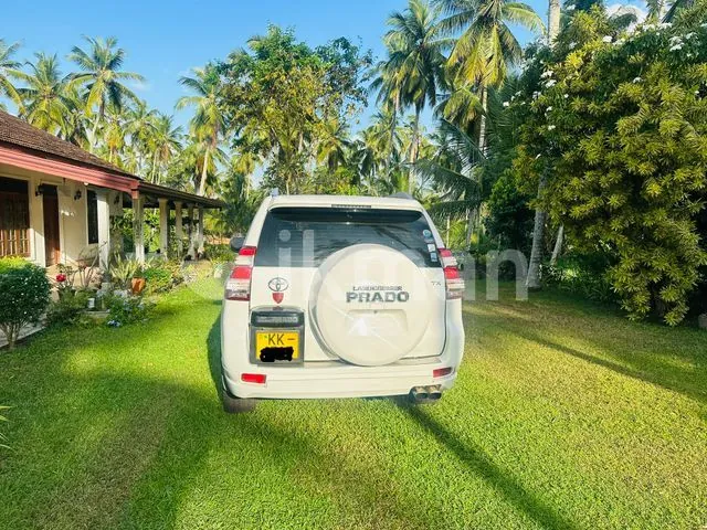 Toyota Land Cruiser Prado 2010 photo 5
