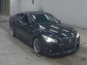 Toyota Crown 2013 photo 2