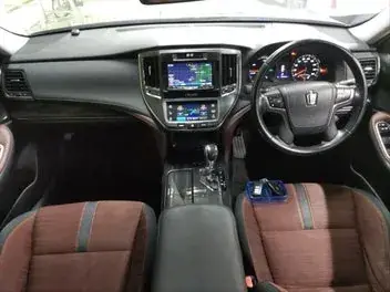 Toyota Crown 2013 photo 5