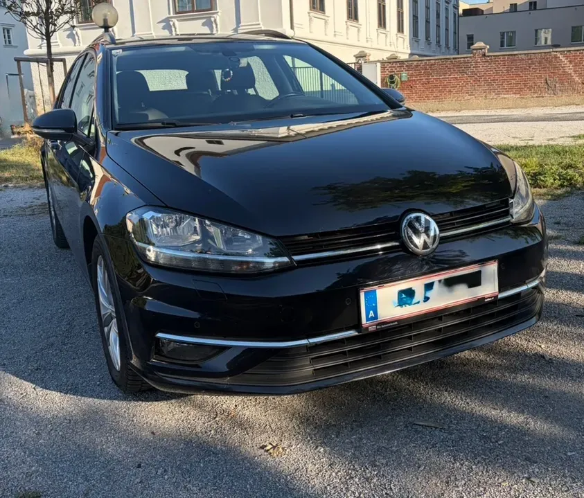 Volkswagen Golf 2019 photo 2