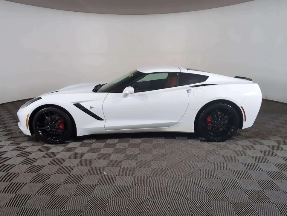 Chevrolet Corvette 2019 photo 2