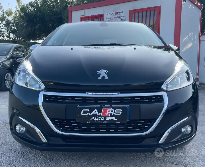 Peugeot 208 2019 photo 2