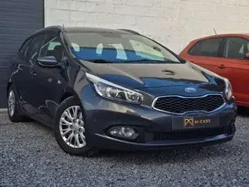 Kia Ceed 2013 photo 2