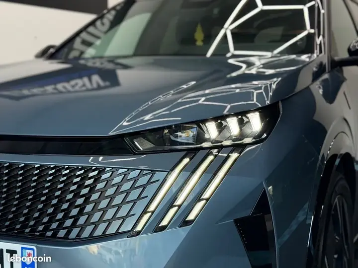 Peugeot 5008 2024 photo 4