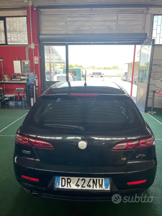 Alfa Romeo 159 Sportwagon 2009 photo 5