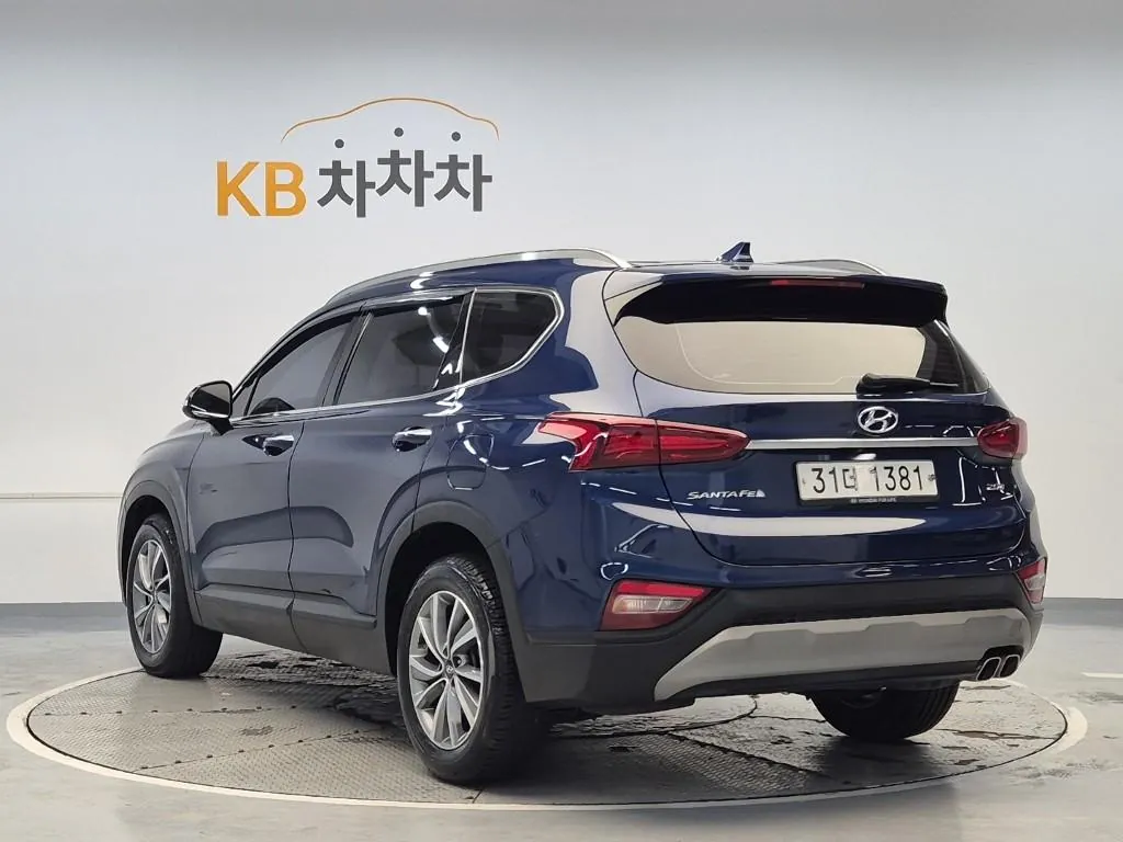 Hyundai Santa Fe 2019 photo 2