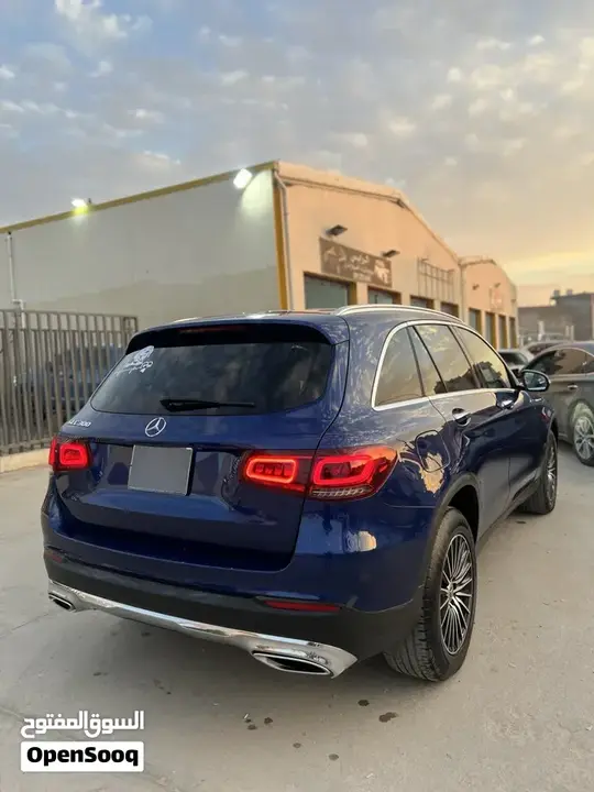 Mercedes-Benz Glc 300 2017 photo 2