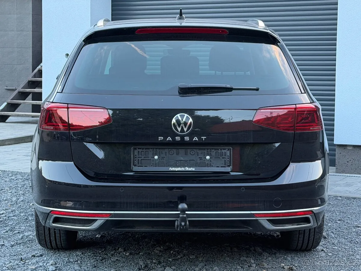 Volkswagen Passat 2023 photo 5