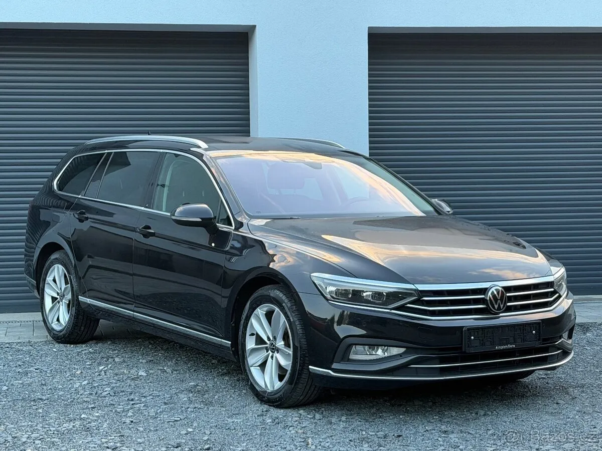 Volkswagen Passat 2023 photo 3