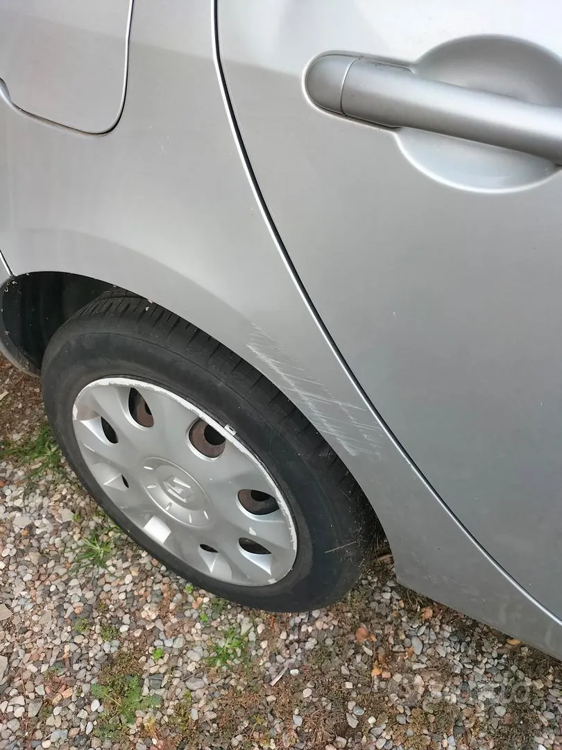 Renault Clio 2007 photo 4
