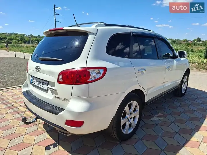 Hyundai Santa Fe 2009 photo 4