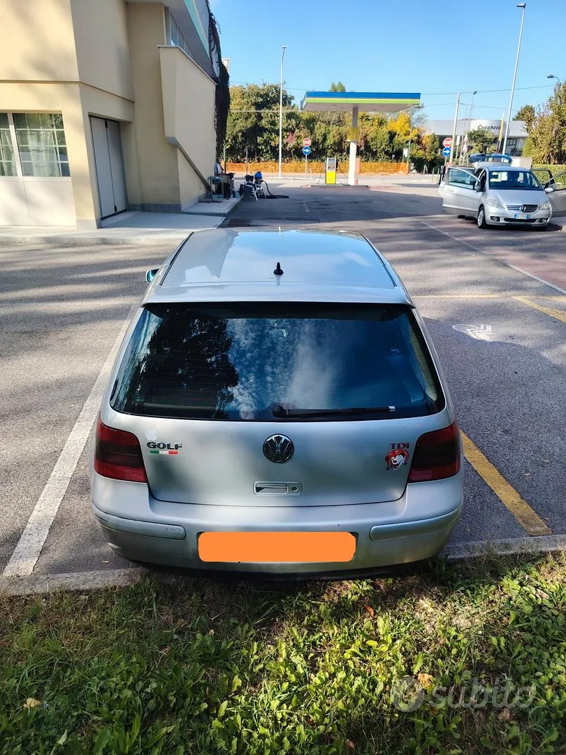 Volkswagen Golf 2001 photo 2