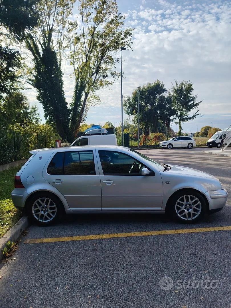 Volkswagen Golf 2001 photo 3