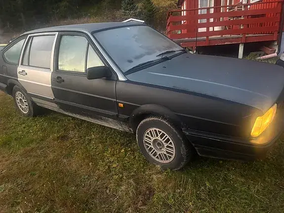 Volkswagen Passat 1987 photo 3