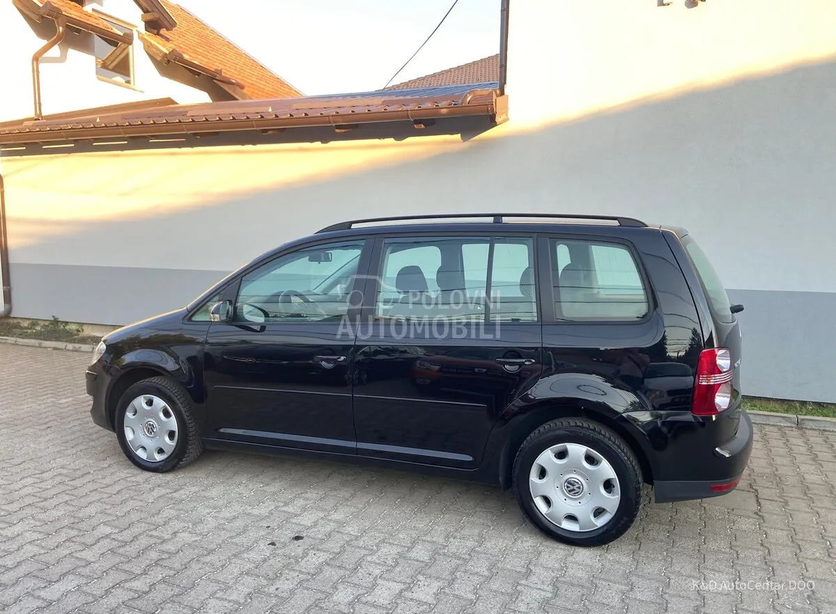 Volkswagen Touran 2007 photo 4