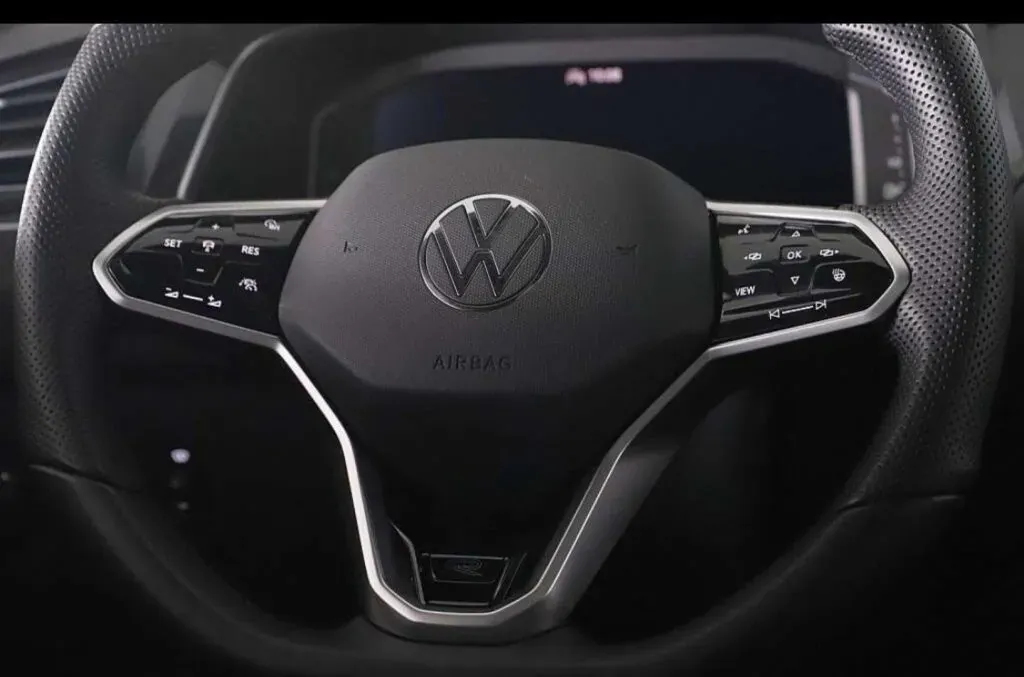Volkswagen Tiguan 2023 photo 3