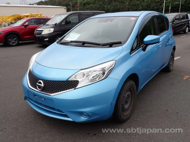 Nissan Note 2015 photo 2