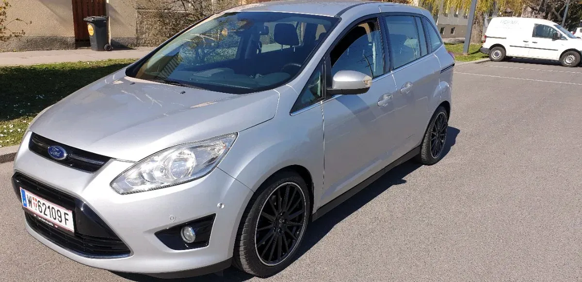 Ford Grand C-Max 2011 photo 3