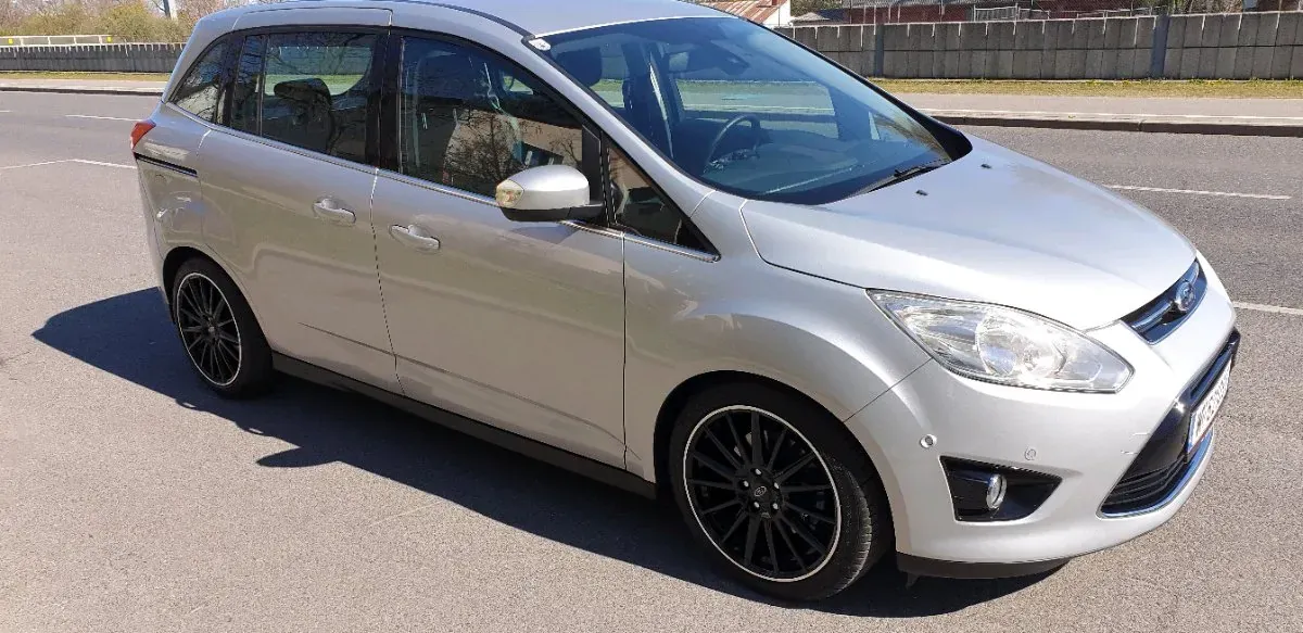 Ford Grand C-Max 2011 photo 2