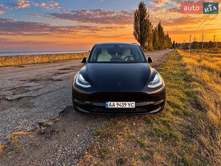 Tesla Model Y 2021 photo 4