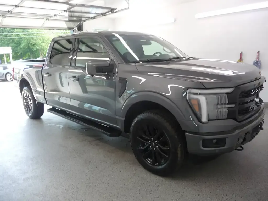 Ford F-150 2025 photo 2