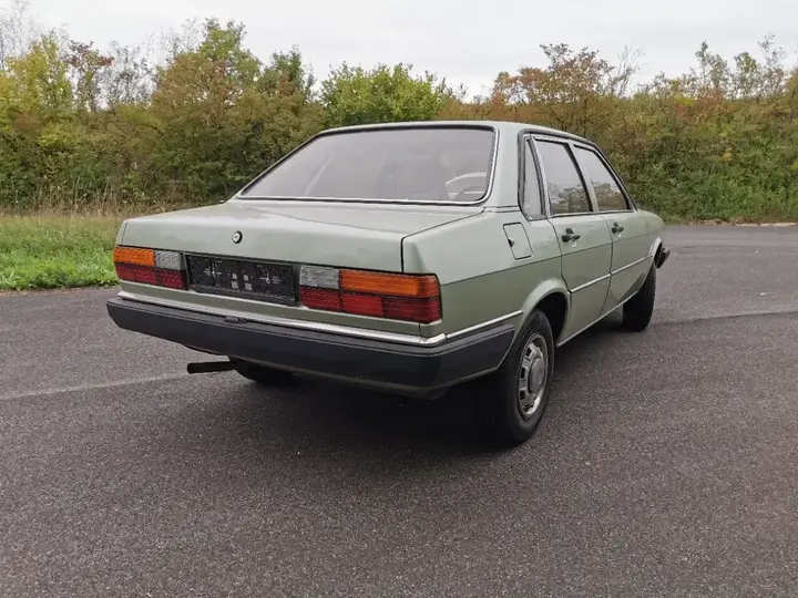Audi 80 1979 photo 2