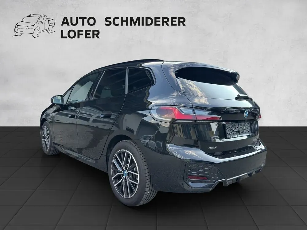 BMW 2 Series 2025 photo 3