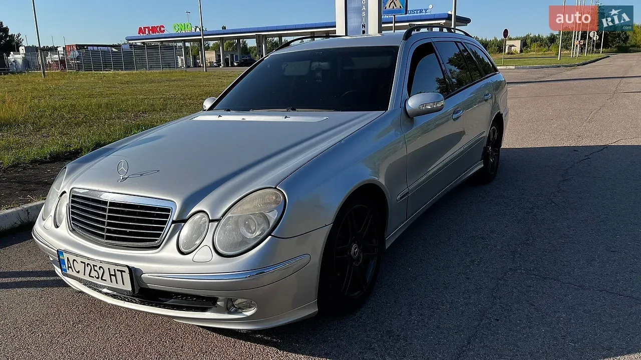 Mercedes-Benz E-Class 2003 photo 4