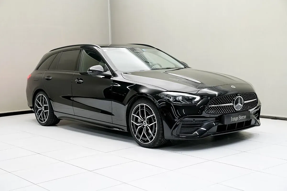 Mercedes-Benz C-Class 2025 photo 2