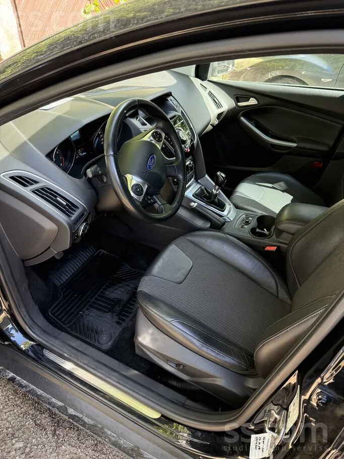 Ford Focus 2014 photo 3