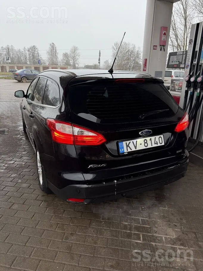 Ford Focus 2014 photo 2