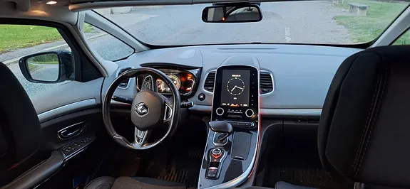 Renault Espace 2015 photo 2