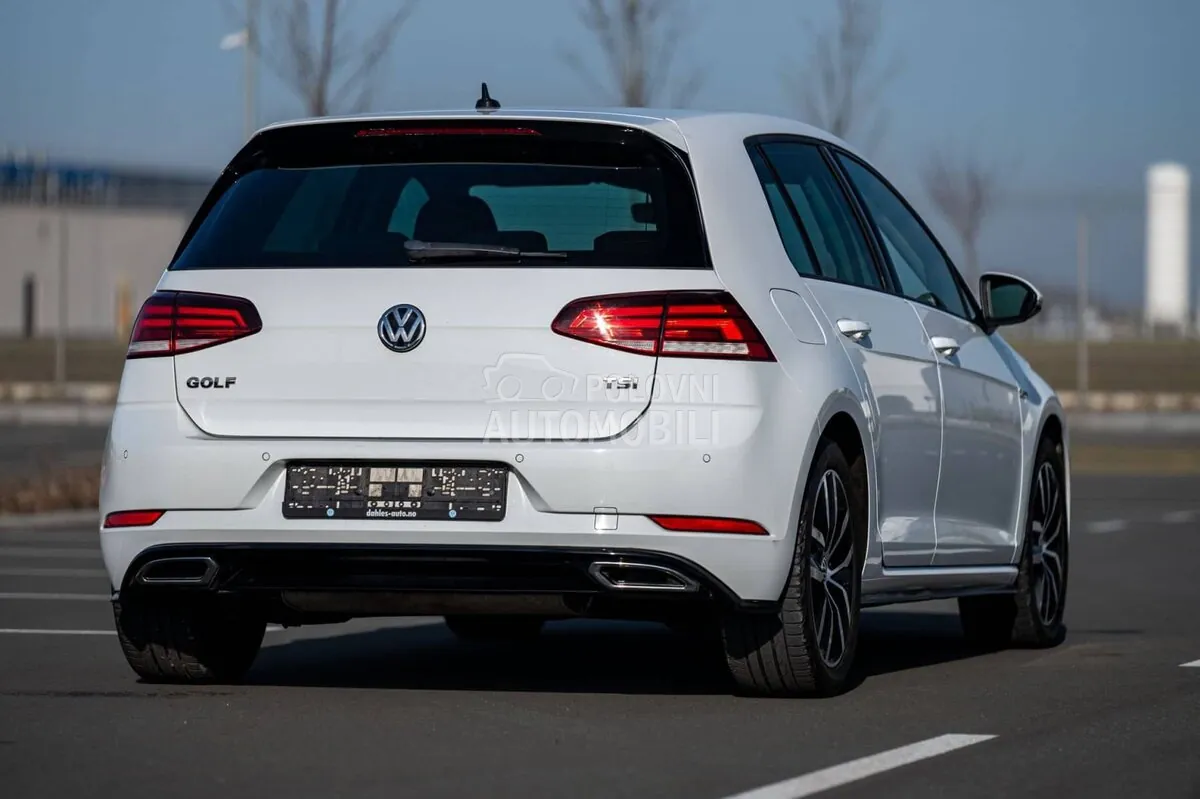 Volkswagen Golf 2018 photo 2